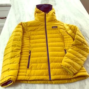 PATAGONIA DOWN JACKET WITH HOOD